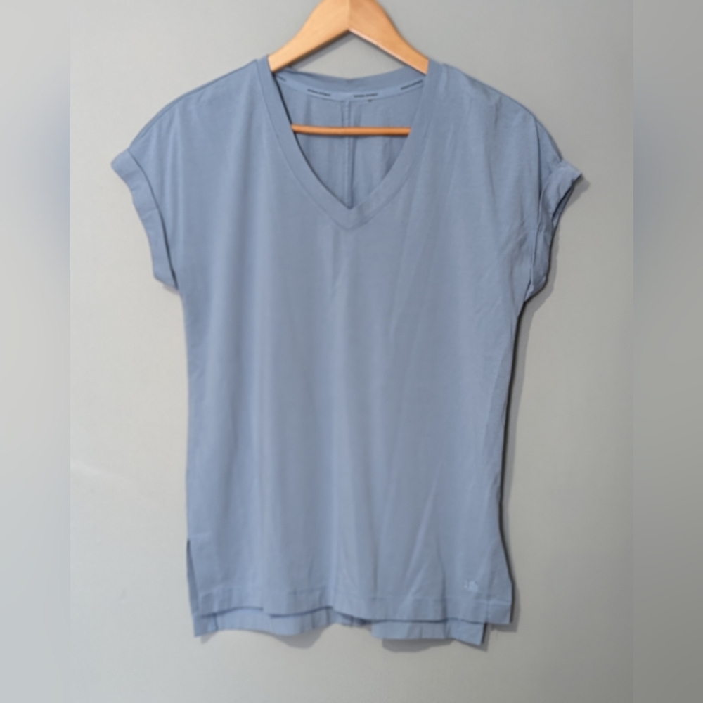Banana Republic Women's V-neck Short-sleeve Cotton Light Blue Top‎
